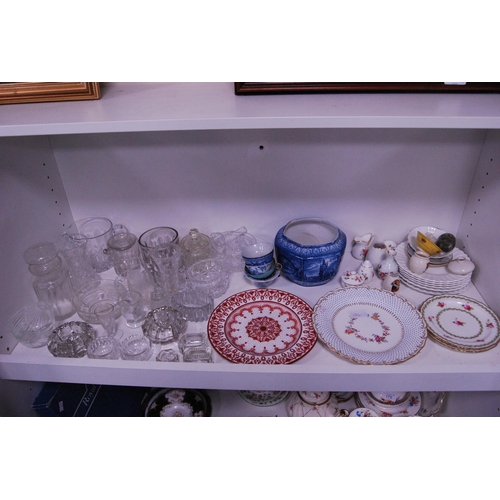 187 - Assorted glass and crystal to include liqueur glasses, fruit plate, Rington's jar (a/f), Oriental-st... 