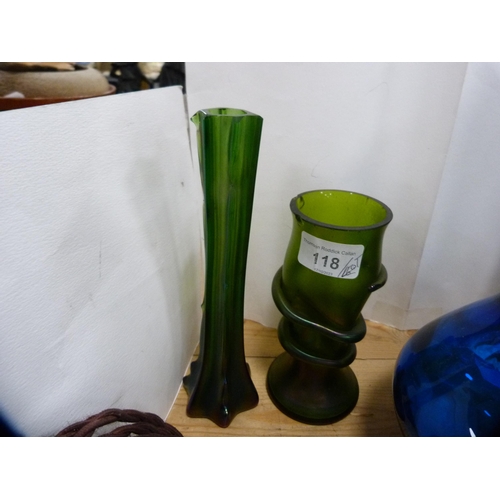 118 - Loetz-style iridescent glass vase and others, similar, sweetmeat dish, glass table lamp, bowl, cruet... 