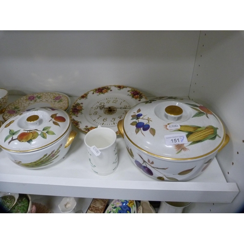 151 - Worcester 'Evesham' tureens, Clare part tea set, Royal Albert 'Old Country Roses' clock, hen crock, ... 