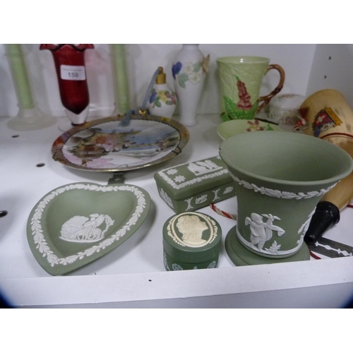 159 - Miscellaneous teawares to include Crown Ming, Wedgwood green Jasper ware, Carlton Ware cup etc (one ... 