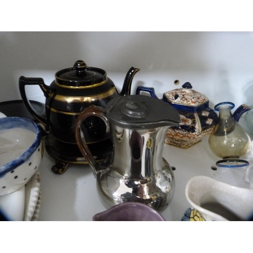 177 - Teapots, vase with spreader, bowl, urn-shaped vase, ornaments etc (one shelf).