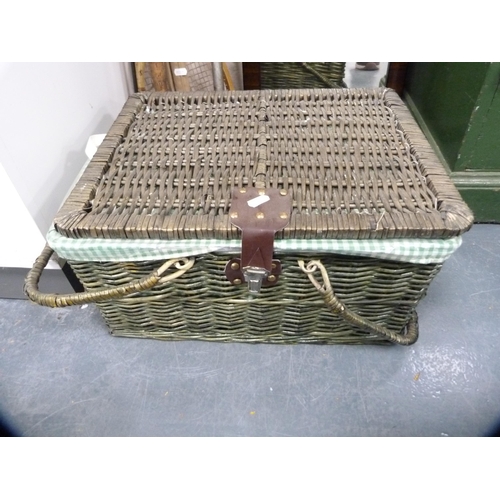 225 - Wicker picnic hamper containing EP and modern trophies, plated tankards etc.