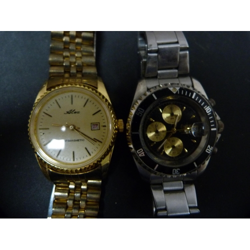 315 - Assorted gents' and ladies' wristwatches to include Alex Antimagnetic, Chateau quartz chronograph, O... 