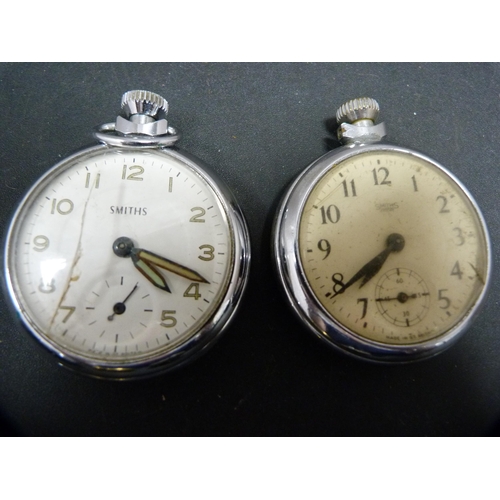 338 - Four Smith's pocket watches and a Roxedo antimagnetic pocket watch.  (5)