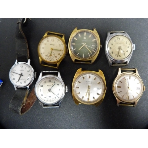 349 - Assorted manual wind and automatic watch heads to include Services 5 jewels, Imperia, Paul Jobin, Ro... 