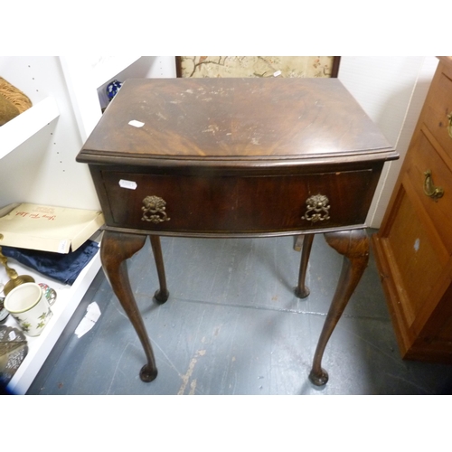 362 - Queen Anne-style bedside table on pad feet and a fire screen with Oriental-style embroidered panel.&... 