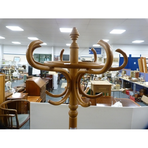 372 - Pair of contemporary hat and coat stands.  (2)