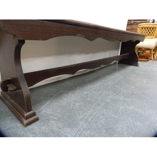 421 - Mahogany pew/bench.