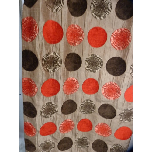 453 - Pair of curtains decorated with circles, 190cm wide x 164cm drop.