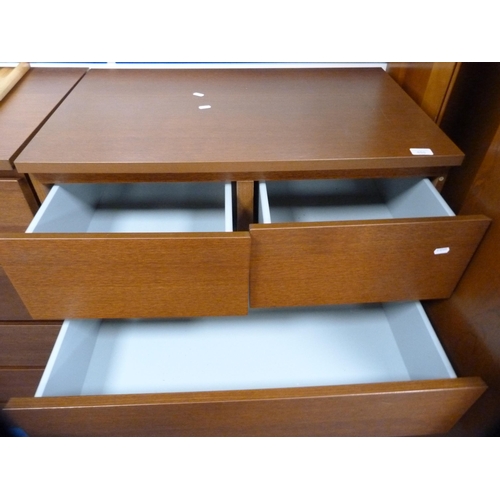 466 - Contemporary chest of two short and four long drawers.