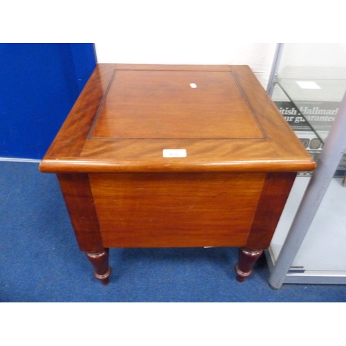 488 - Victorian mahogany commode.