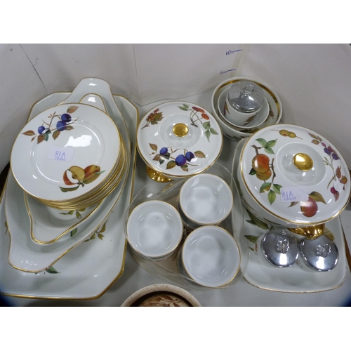 81A - Collection of Royal Worcester 'Evesham' wares to include vegetable dishes, ramekins, egg coddlers, p... 