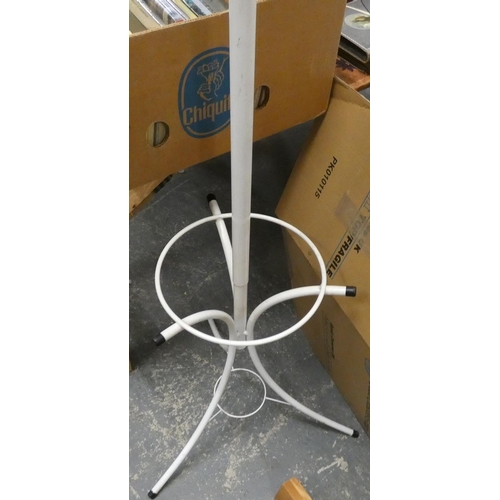 527 - Modern metal coat stand