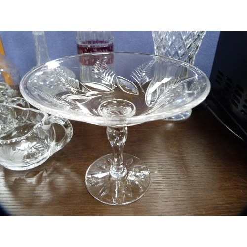 1 - Crystal and glass to include a Bohemian-style decanter and stopper, antique glass decanter with whit... 