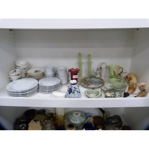 76 - Miscellaneous teawares to include Crown Ming, Wedgwood green Jasper ware, Carlton Ware cup etc (one ... 