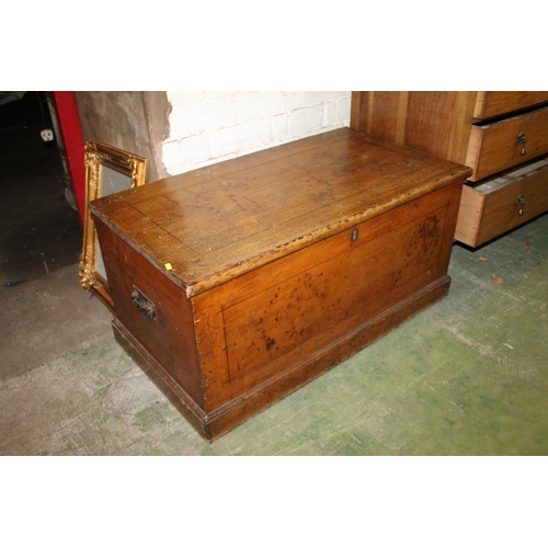 777 - Scumbled pine hinge top blanket box, 99cm.