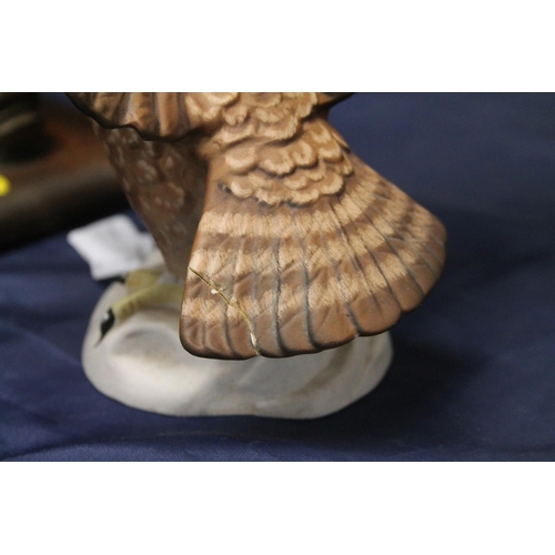 7 - Pair of Beswick models of golden eagles, impressed mark 2072.