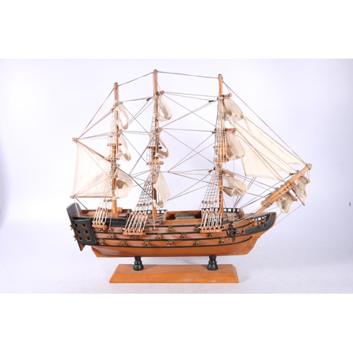 261 - Model ship 'HMS Victory'.