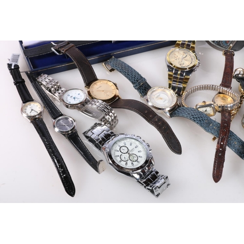 729 - Collection of wristwatches to include Reflex, Gossip, Rosra, Sekonda, Robila, etc. 