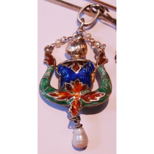 42 - Silver pendant of Renaissance style with polychrome enamel on 9ct white gold pin.