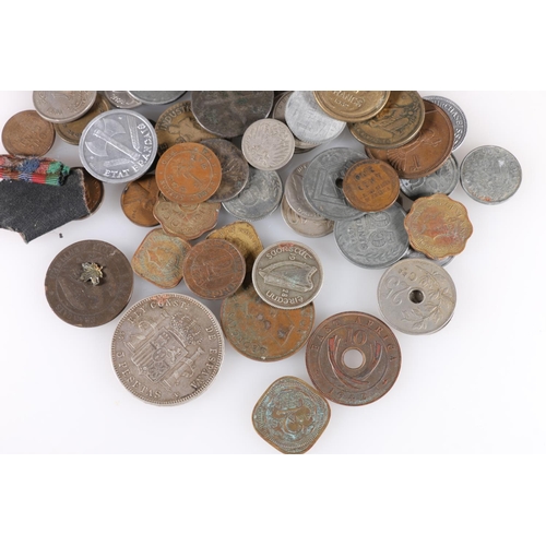 688A - Collection of coins and banknotes including an Edinburgh half penny, UNITED STATES OF AMERICA USA ha... 