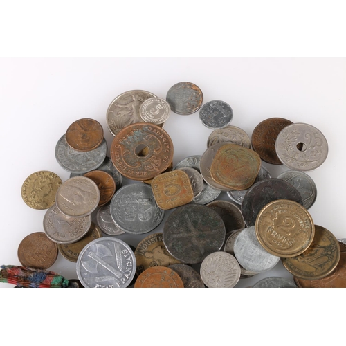 688A - Collection of coins and banknotes including an Edinburgh half penny, UNITED STATES OF AMERICA USA ha... 