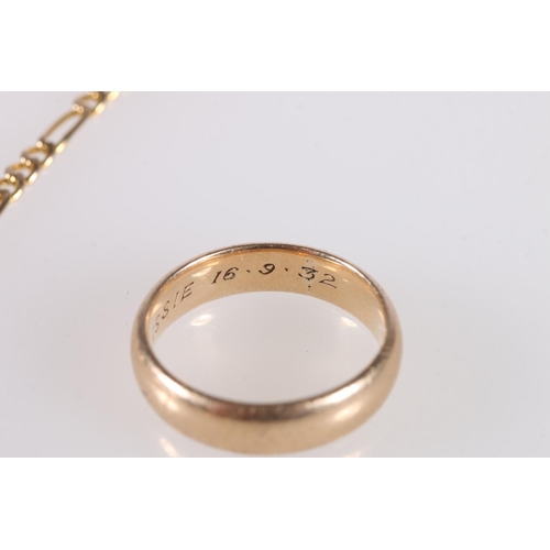 170 - 9ct gold plain wedding band, 4.9g and a 9ct gold chain, 3.4g, 8.3g gross. 