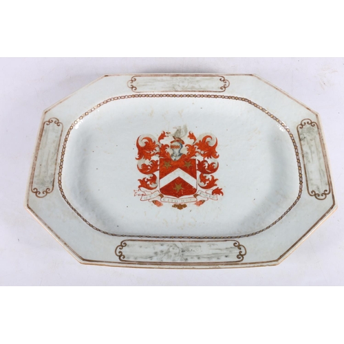 482 - Chinese armorial porcelain charger dish, the centre bearing the Bannatyne crest with 'Nec Cito Nec T... 