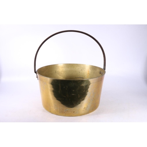 104 - Brass jelly pan, 34cm.