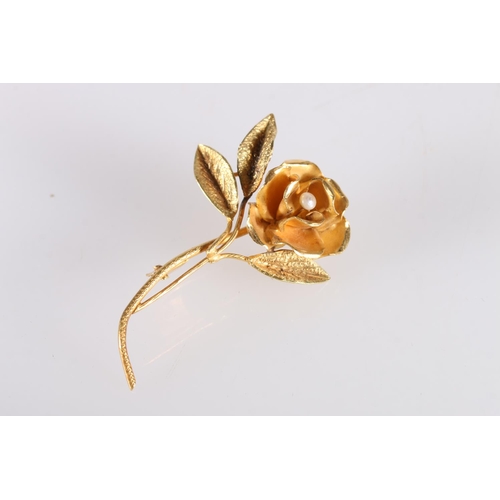 129 - 18ct yellow gold brooch in the form of a rose set with seed pearl, incised to the reverse '18k', 7.2... 