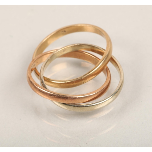 45 - 9ct tri-gold interlocking bands, 6.4g, ring size R