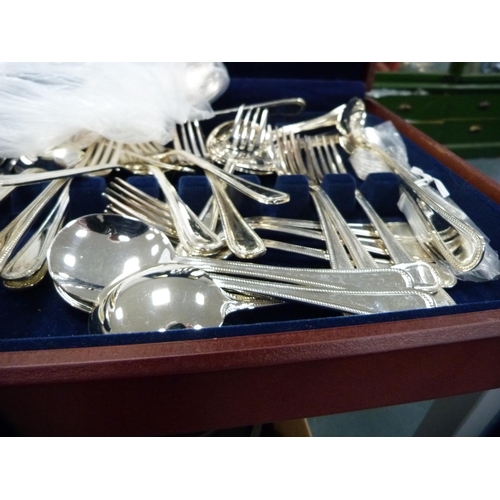 156 - Part canteen of cutlery.