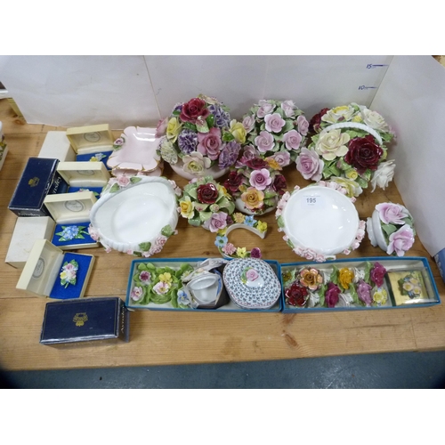 195 - Group of posy ornaments, posy baskets, boxed Royal Albert costume jewellery, boxed Aynsley ornaments... 