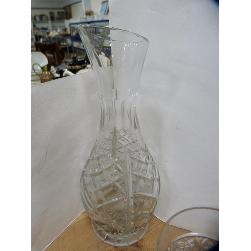 202 - Crystal and glassware to include three assorted decanters, vases and tumblers.  (13)