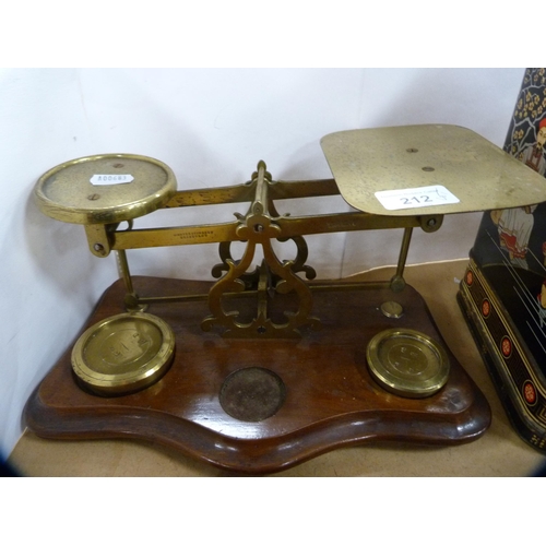 212 - Set of antique brass and mahogany postal scales and weights, vintage chinoiserie-style biscuit tin, ... 