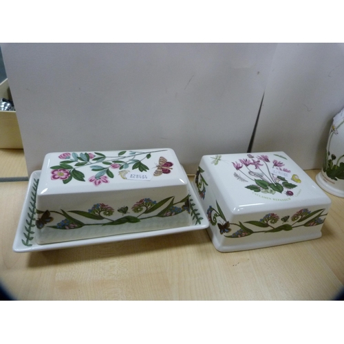 30 - Four pieces of Portmeirion 'Botanic Garden' ware to include two vases, butter dish and cover etc.