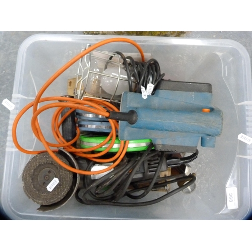 368 - Tub containing assorted tools, sander, tape measure, pressure gauge, grinder, planer etc.