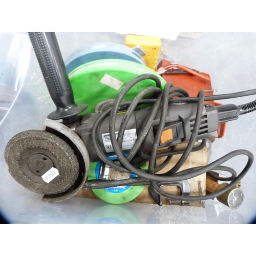 368 - Tub containing assorted tools, sander, tape measure, pressure gauge, grinder, planer etc.