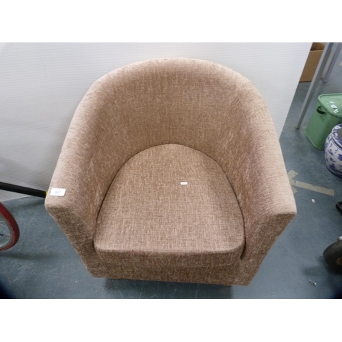 387 - Dunelm tub chair.