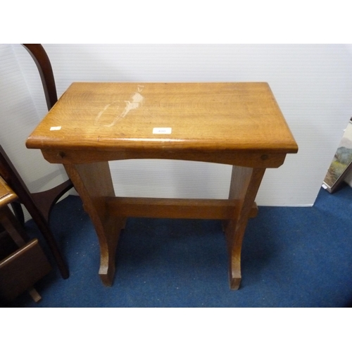 400 - Oak stool, similar magazine rack and a plant stand.  (3)