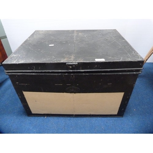 418 - Vintage toleware-style trunk with brass lock.