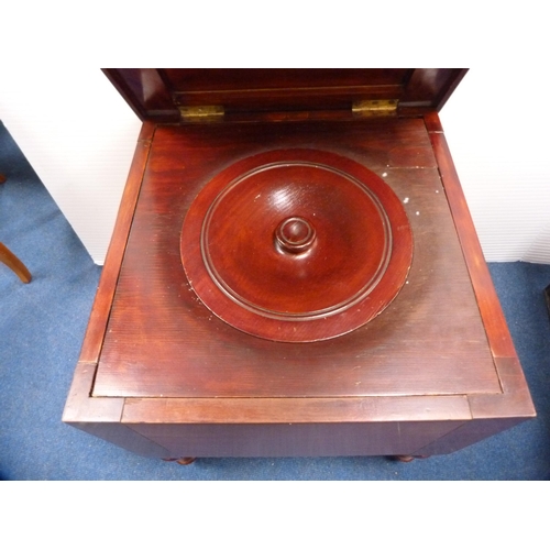 419 - Victorian mahogany commode.