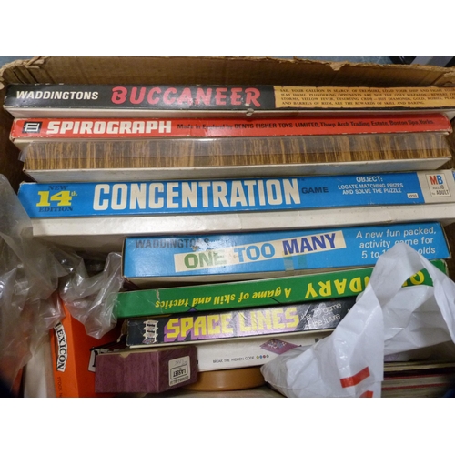 50 - Collection of games and toys to include Cluedo, Lexicon, Buccaneer, Spirograph, One Too Many etc.