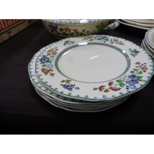 6 - Copeland Spode Strathmere 'Royal Jasmine' pattern dinner set to include tureens and ashets.