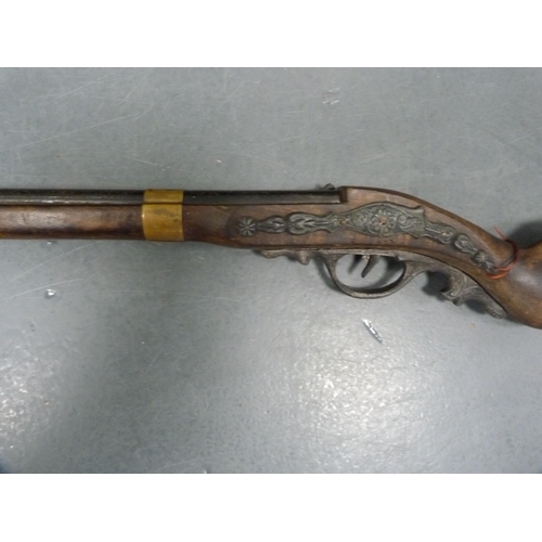 68 - Ornamental decorative gun.