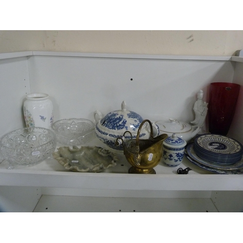 83 - Collection of decorative ceramics to include tureens, fruit bowls, Dartington glass vase, Royal Balc... 