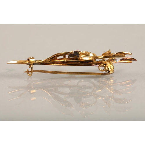 85 - 9ct gold seed pearl set brooch