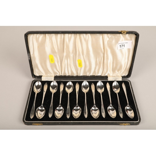 171 - Set of 12 cased silver teaspoonsweight 153 grams