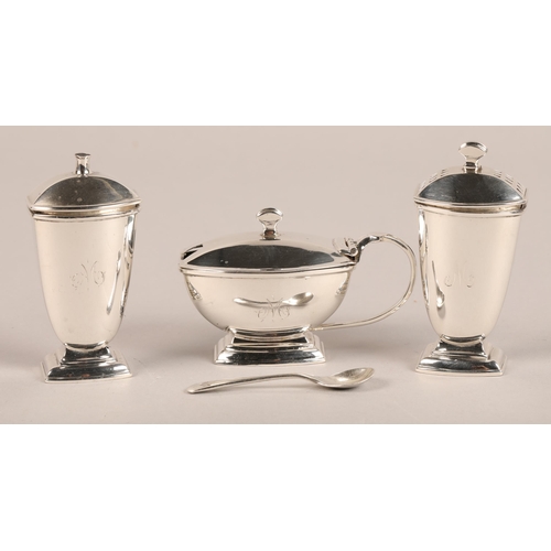 184 - Cased silver cruet setweight 141 grams