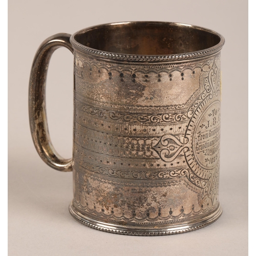 199 - Small silver mug, total weight 108.6g